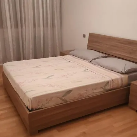 Veronica Apartment